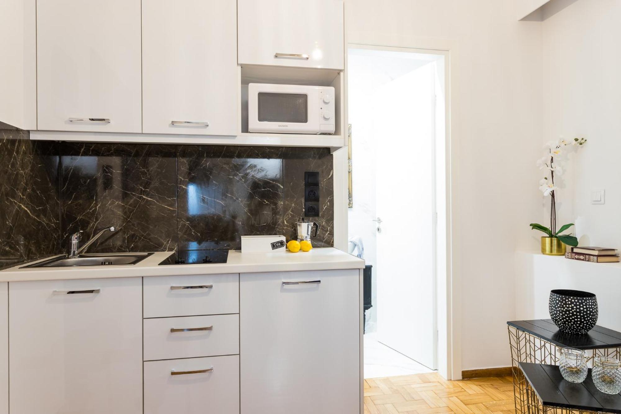 Center Of Athens: Iris Cozy Apartment Bagian luar foto